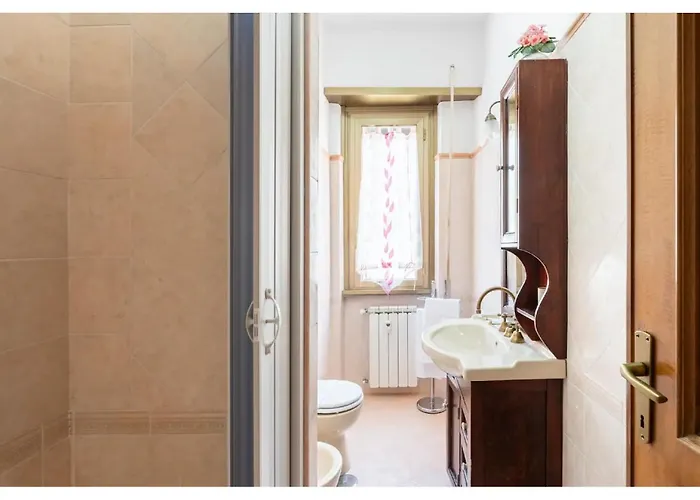 דירה Tina's House - Bright And Near Metro C רומא